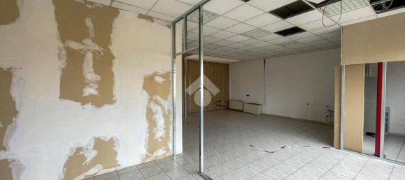 Escritório de 3 divisões em Monza, Italy N.º 146661 6