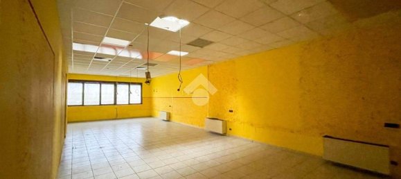 Escritório de 3 divisões em Monza, Italy N.º 146661 4