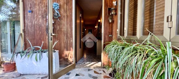 Villa de 3 dormitorios en Udine, Italy No. 54402 4