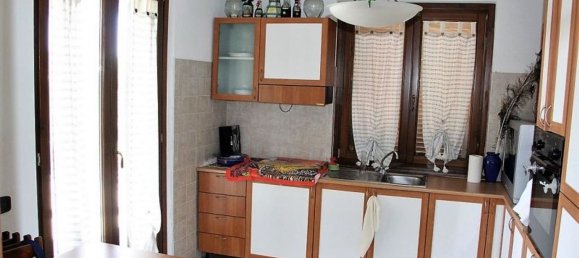 12 rooms House in Orvieto, Italy No. 47381 7