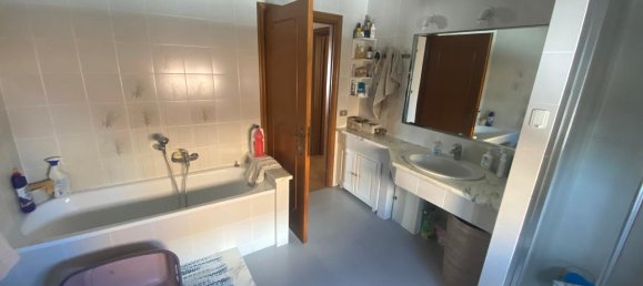 5-salle Maison à Cecina, Italy No. 158027 8