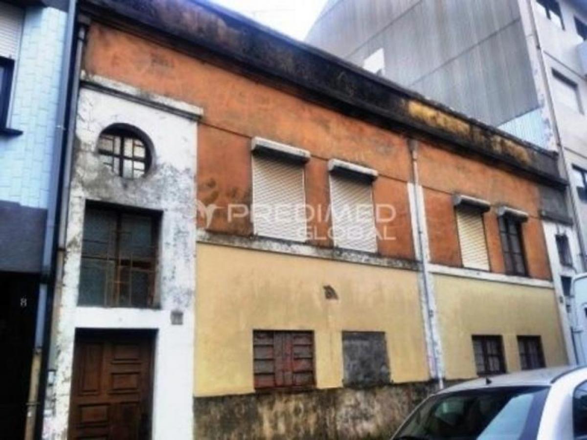 Grundstück in Porto, Portugal 1120m², Nr. 8534