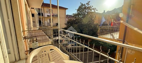 3غرفة شقة في San Lorenzo al Mare, Italy رقم 282438 32