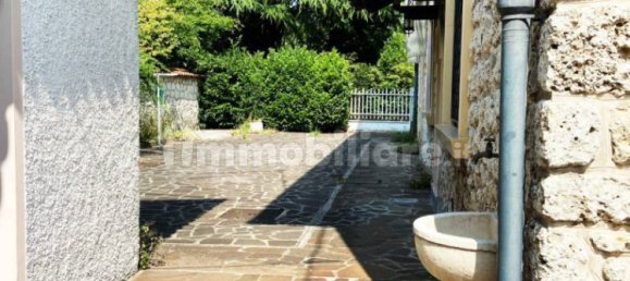 5 bedrooms Villa in Cornuda, Italy No. 218663 2