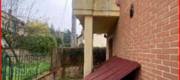 4 rooms House in Arezzo, Italy No. 43925 28