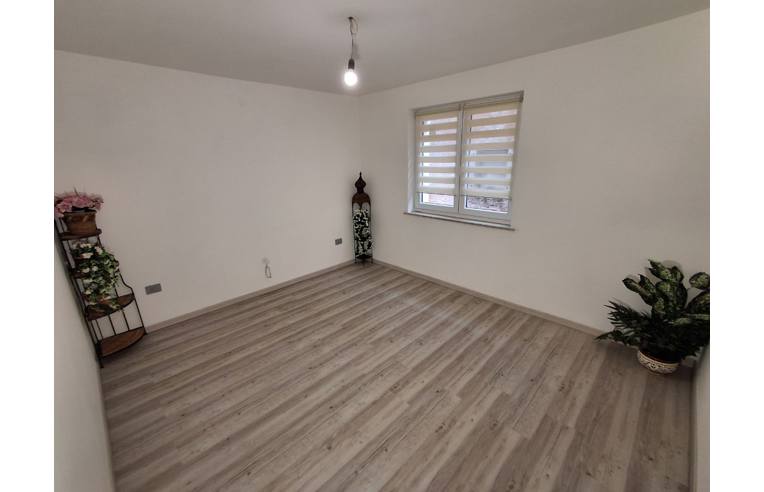 4غرفة شقة في Udine, Italy رقم 350026