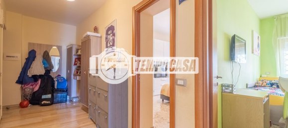 3 Schlafzimmer Wohnung in Rome, Italy, Nr. 321198 32