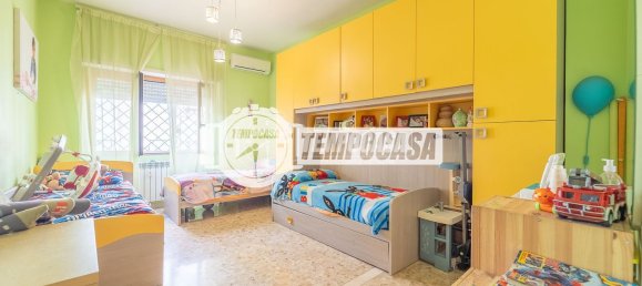3 Schlafzimmer Wohnung in Rome, Italy, Nr. 321198 3