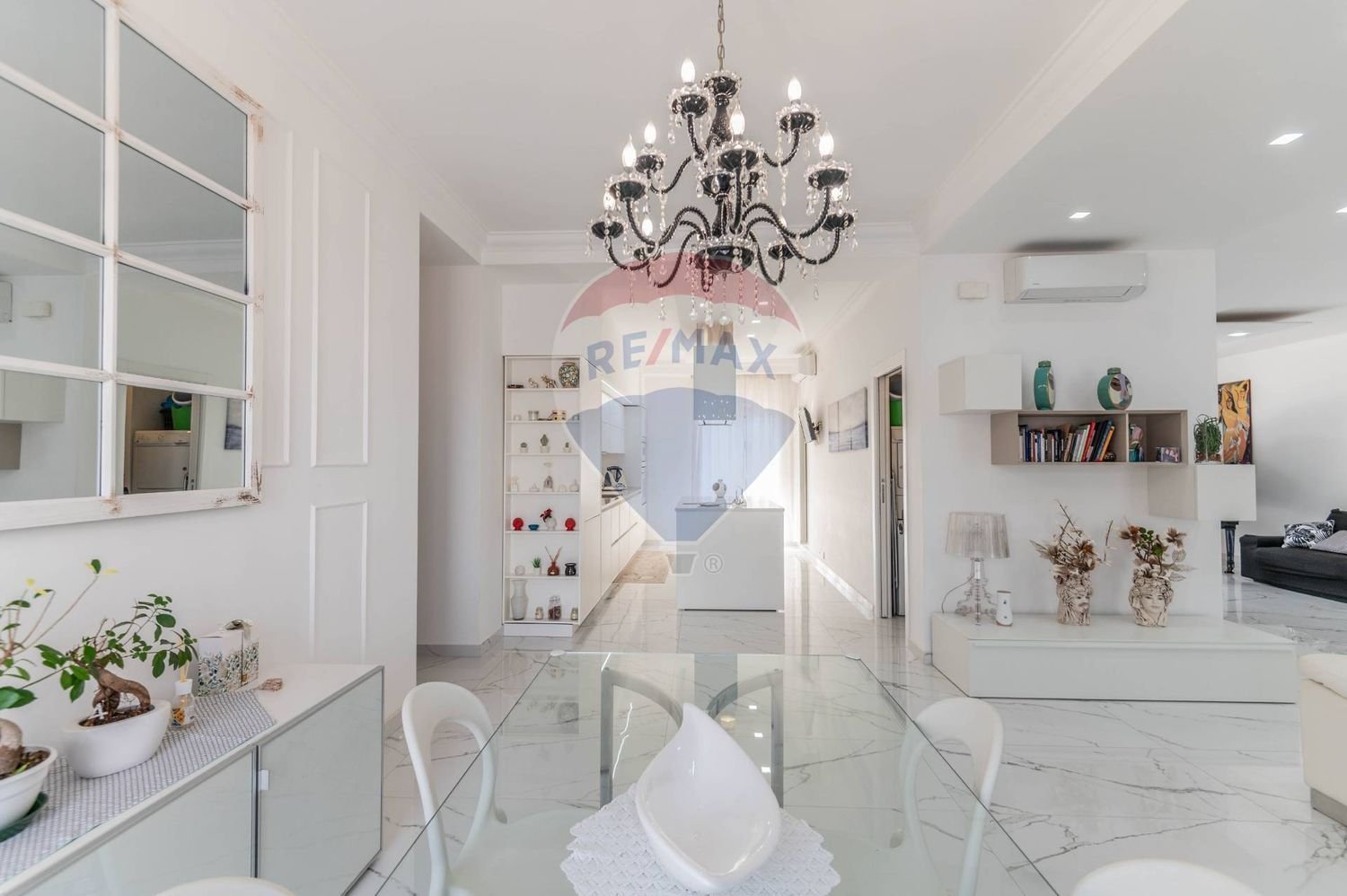 7 chambres Appartement à Ramacca, Italy No. 384811