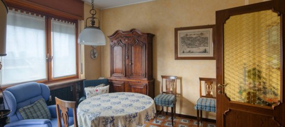 6 bedrooms Apartment in Turin, Italy No. 378179 10