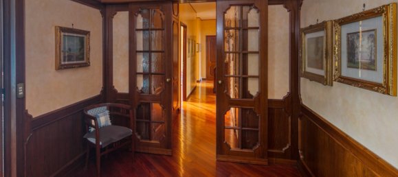 6 bedrooms Apartment in Turin, Italy No. 378179 14