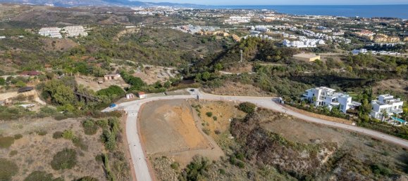 2537m² Land in Estepona, Spain No. 28747 2