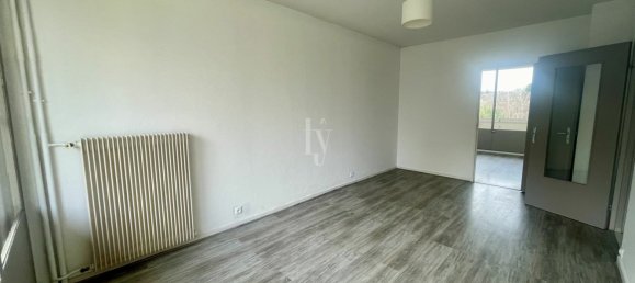 2 bedrooms Apartment in Limoges, France No. 100914 3