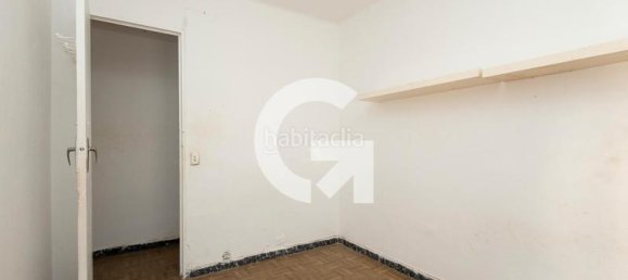3 Schlafzimmer Wohnung in Santa Coloma de Gramenet, Spain, Nr. 133769 11