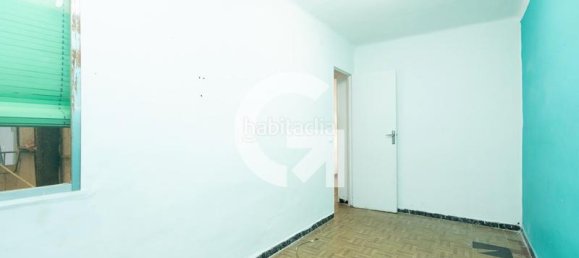 3 Schlafzimmer Wohnung in Santa Coloma de Gramenet, Spain, Nr. 133769 10