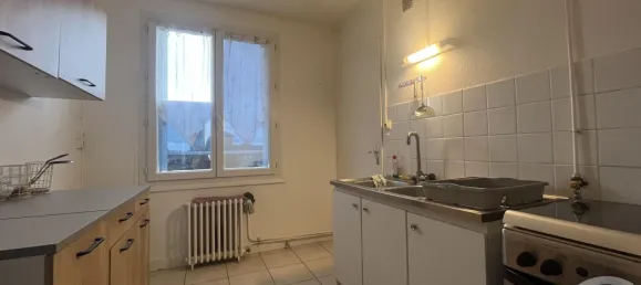 Квартира с 2 спальнями в Божанси, Франция № 321872 5