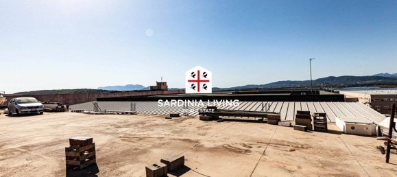 Entrepôt à Olbia, Italy 4000m² No. 50053 32