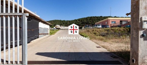 Entrepôt à Olbia, Italy 4000m² No. 50053 35