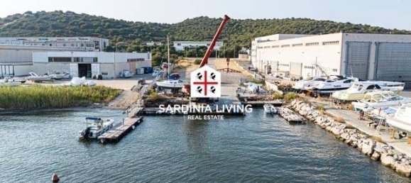 Entrepôt à Olbia, Italy 4000m² No. 50053 48