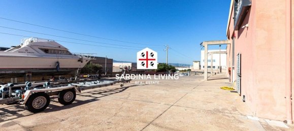 Entrepôt à Olbia, Italy 4000m² No. 50053 26