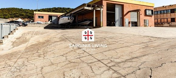 Entrepôt à Olbia, Italy 4000m² No. 50053 21