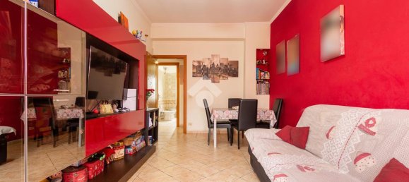 Квартира с 2 комнатами в Рим, Италия № 16399 2