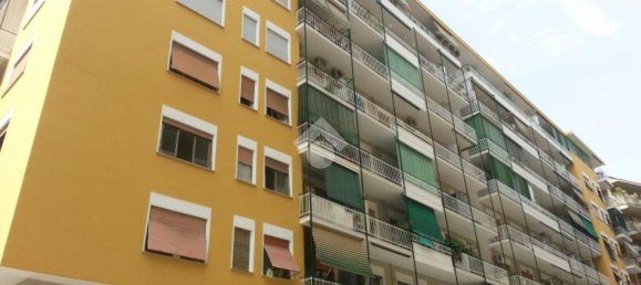 Квартира с 2 комнатами в Рим, Италия № 16399 21