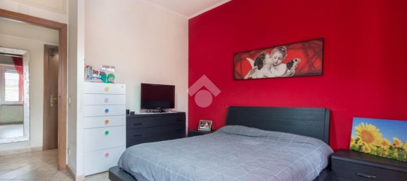 Квартира с 2 комнатами в Рим, Италия № 16399 12