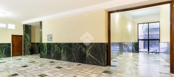 Квартира с 2 комнатами в Рим, Италия № 16399 23