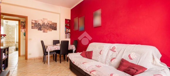 Квартира с 2 комнатами в Рим, Италия № 16399 3