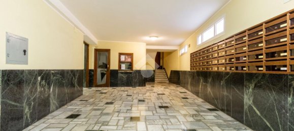 Квартира с 2 комнатами в Рим, Италия № 16399 24