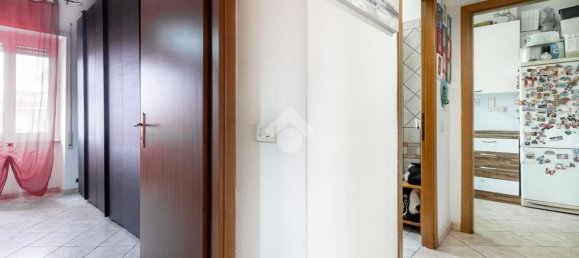 Квартира с 2 комнатами в Рим, Италия № 16399 9