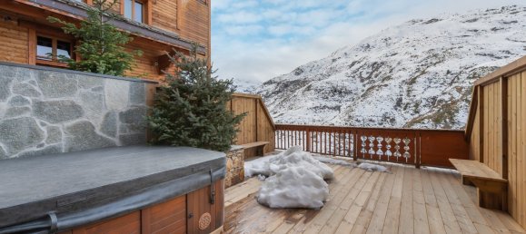 6 bedrooms Apartment in Les Belleville, France No. 1226 2