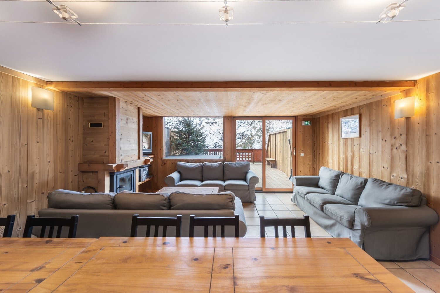 6 bedrooms Apartment in Les Belleville, France No. 1226