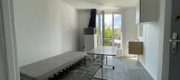 10-salle Appartement à Poitiers, France No. 315347 2