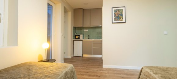 8 bedrooms House in Porto, Portugal No. 119916 9