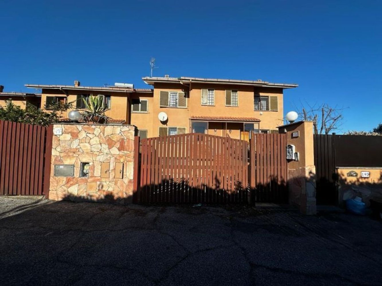 Casa de 5 divisões em Rome, Italy N.º 15002