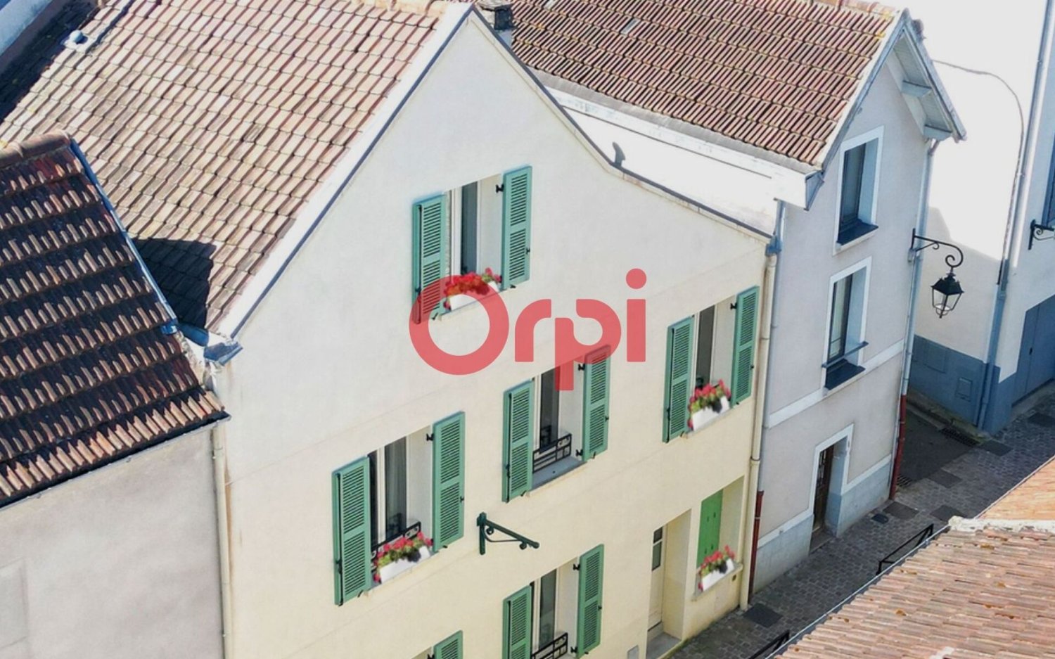 4 bedrooms House in Chambourcy, France No. 121532