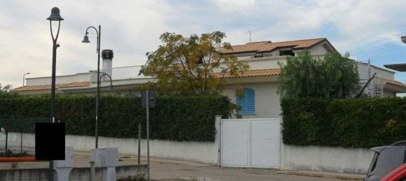 7 bedrooms Apartment in Città Sant'Angelo, Italy No. 363111 3