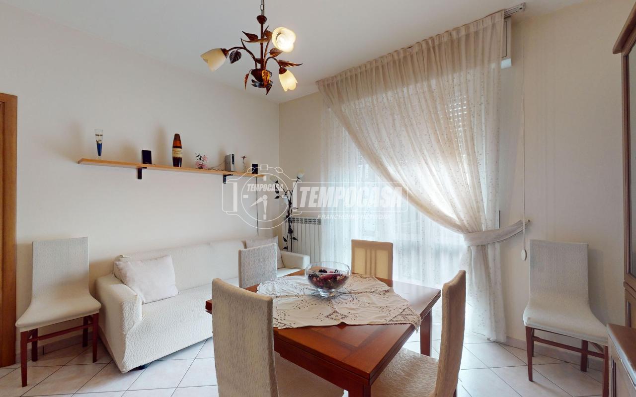 Apartamento de 3 divisões em Carate Brianza, Italy N.º 66799
