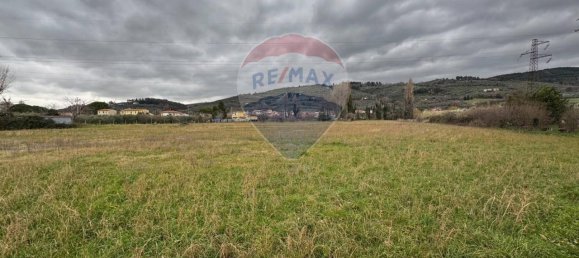 Земельный участок с 1 комнатой в Фолиньо, Италия № 2448 11