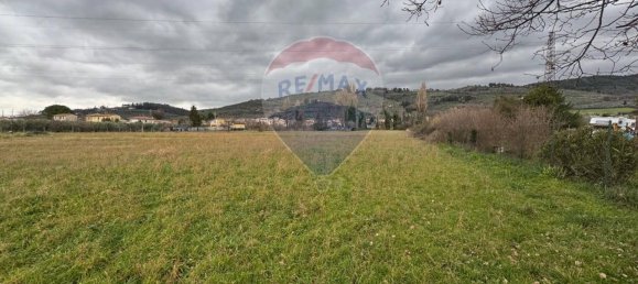 Земельный участок с 1 комнатой в Фолиньо, Италия № 2448 16