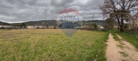 Земельный участок с 1 комнатой в Фолиньо, Италия № 2448 10