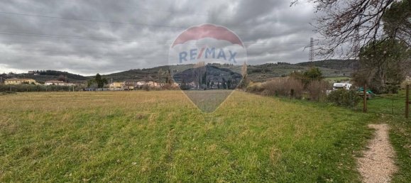 Земельный участок с 1 комнатой в Фолиньо, Италия № 2448 12