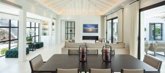 4 bedrooms Villa in Marbella, Spain No. 133532 5