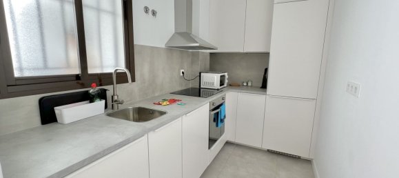 Apartamento de 15 dormitorios en Málaga, Spain No. 29804 10