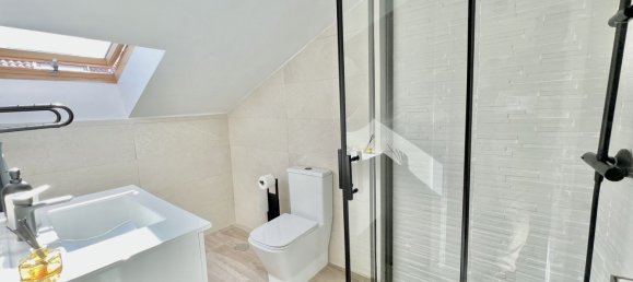 Apartamento de 15 dormitorios en Málaga, Spain No. 29804 6