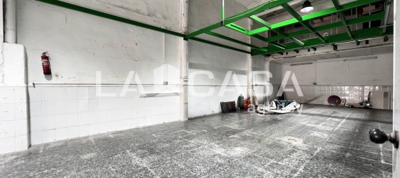 184m² Commercial property in Badalona, Spain No. 158520 4