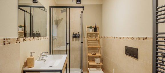 Apartamento de 2 dormitorios en Pisa, Italy No. 257822 16