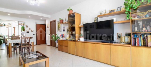 3 Schlafzimmer Wohnung in Cusano Milanino, Italy, Nr. 297883 4
